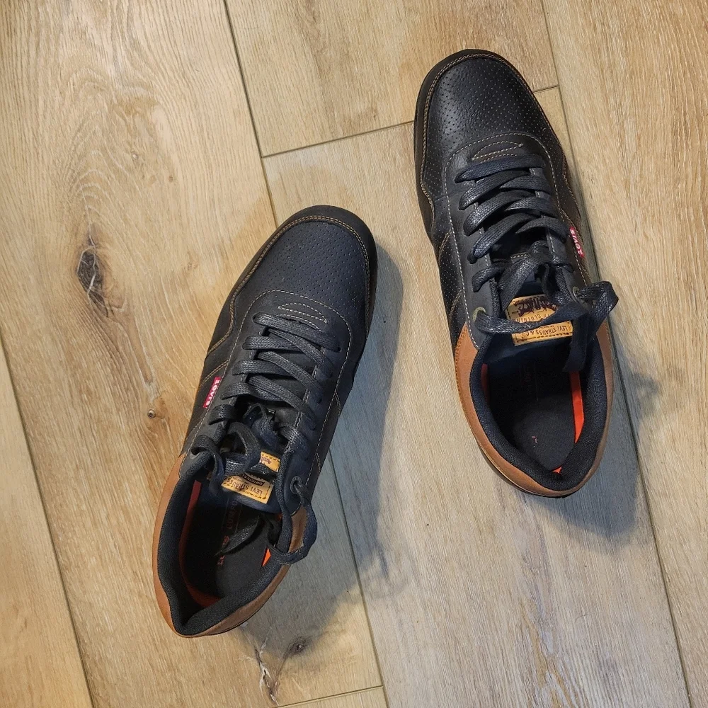 Levi's Men's Black & Brown Sneakers Size 13-worn once